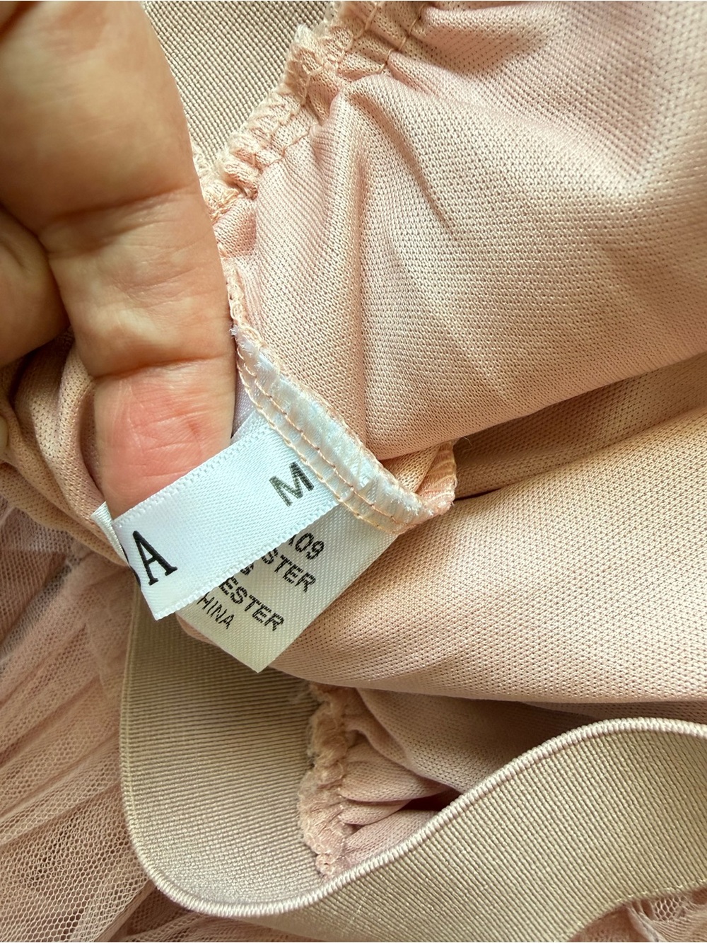 Tana Tulle Pleated Tiered Maxi Skirt - Blush Pink Size Medium - Picture 12 of 12